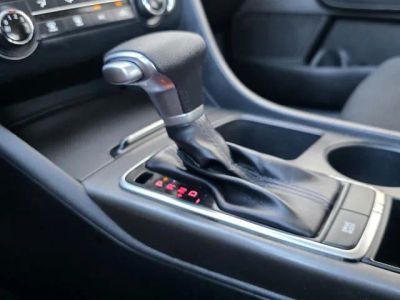 2019 Kia Optima - Photo 17