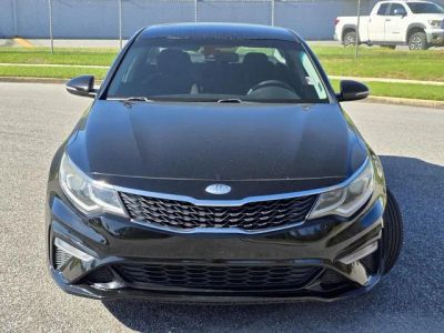 2019 Kia Optima - Photo 2