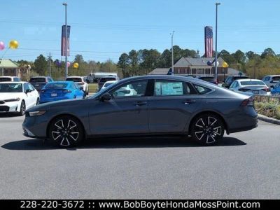 2026 Honda Accord Hybrid - Photo 2