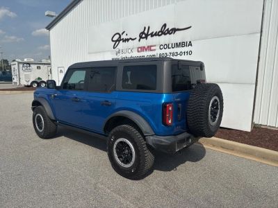 2023 Ford Bronco - Photo 2