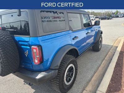2023 Ford Bronco - Photo 3