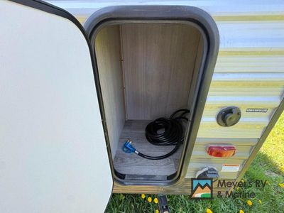 2025 Coachmen RV Catalina Summit Series 7 - Photo 6