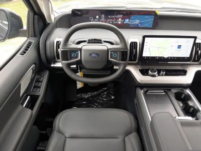 2026 Ford Expedition — photo 15 view