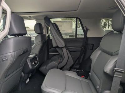 2026 Ford Expedition — photo 13 view