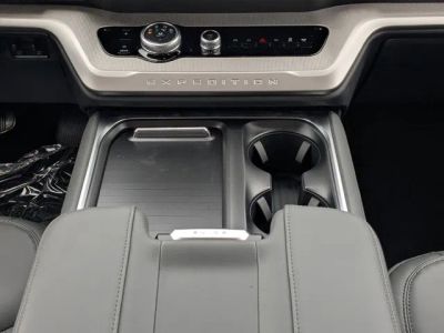 2026 Ford Expedition — photo 18 view
