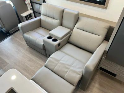 2027 Entegra ODYSSEY — photo 16 view