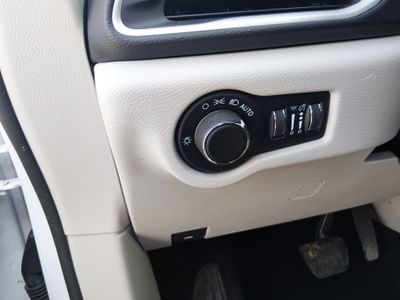 2022 Chrysler Voyager - Photo 13