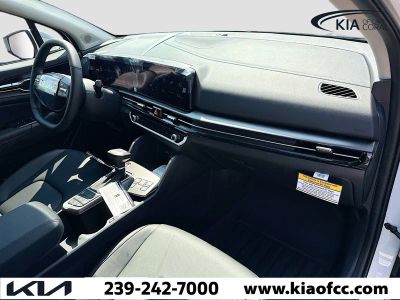 2026 Kia Sportage — photo 13 view