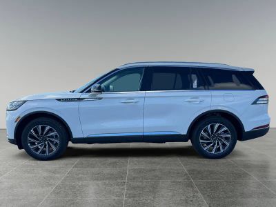 2026 Lincoln Aviator — rear three-quarter view