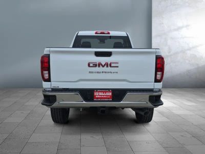 2026 GMC Sierra 3500HD - Photo 5