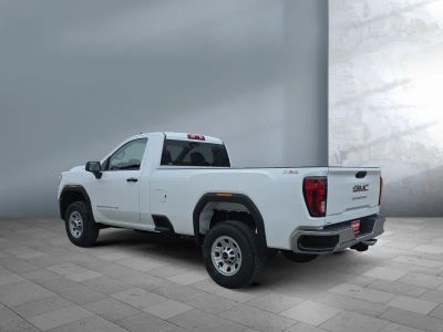 2026 GMC Sierra 3500HD - Photo 4