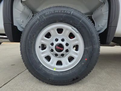2026 GMC Sierra 3500HD - Photo 15
