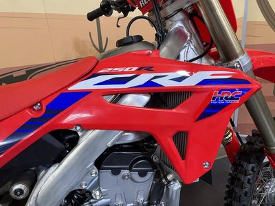2024 Honda CRF250R - Photo 12