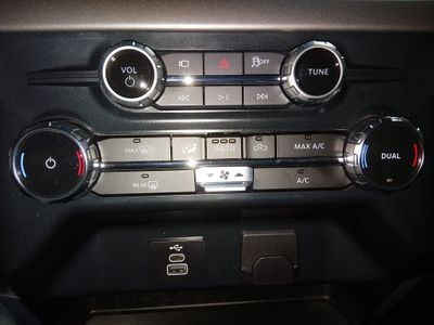 2025 Ford F-150 - Photo 18