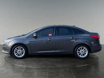 2015 Ford Focus — detail view