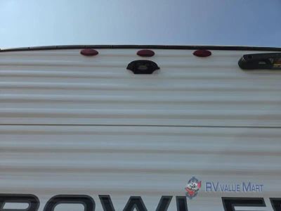2027 Heartland Prowler — photo 11 view