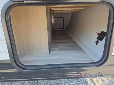 2027 Heartland Prowler — photo 12 view