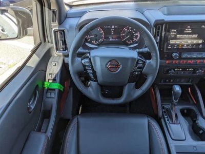 2026 Nissan Frontier — photo 17 view