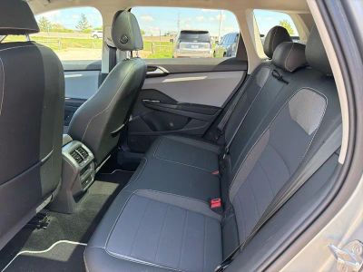 2023 Volkswagen Taos — photo 13 view