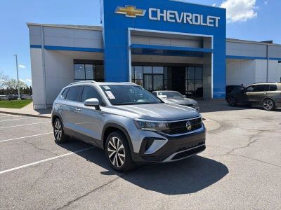 2023 Volkswagen Taos CL13RT — front three-quarter view