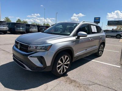 2023 Volkswagen Taos — photo 7 view