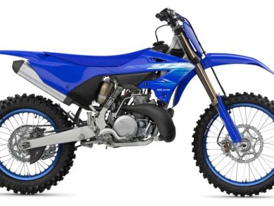 2027 Yamaha YZ250X in Team Yamaha Blue — front three-quarter view