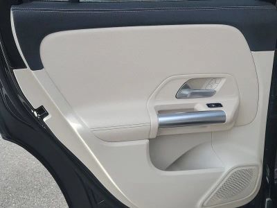 2025 Mercedes-Benz GLA — photo 9 view