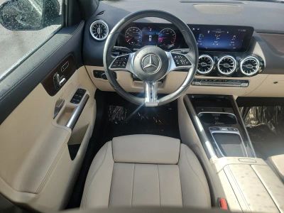 2025 Mercedes-Benz GLA — photo 14 view