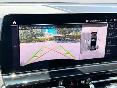 2023 BMW 8 Series — photo 13 view