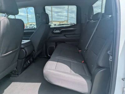2023 Chevrolet Silverado 1500 — photo 12 view