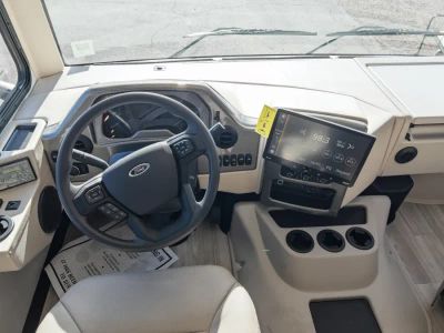 2027 Thor Motor Coach WINDSPORT - Photo 2