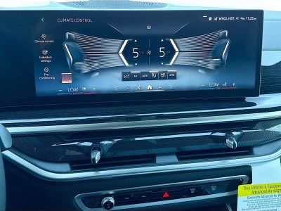 2026 BMW X5 — photo 35 view