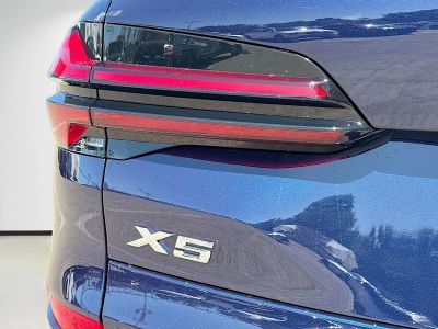 2026 BMW X5 — photo 10 view