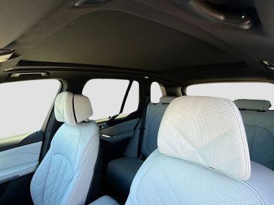 2026 BMW X5 — photo 27 view