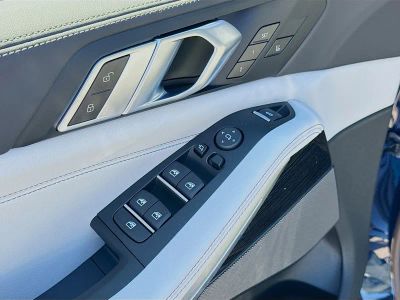 2026 BMW X5 — photo 23 view