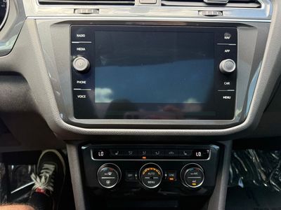 2018 Volkswagen Tiguan - Photo 24