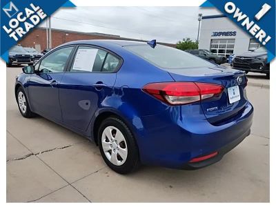 2018 Kia Forte - Photo 9