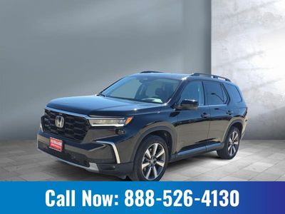 2025 Honda Pilot — front three-quarter view