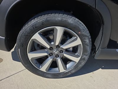2025 Honda Pilot — photo 16 view