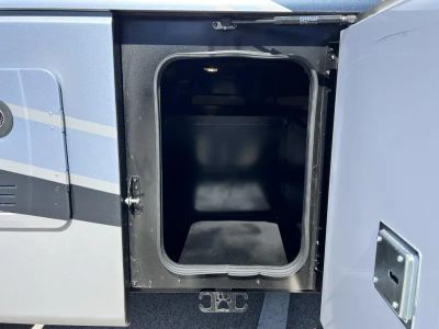 2026 Fleetwood BOUNDER - Photo 34