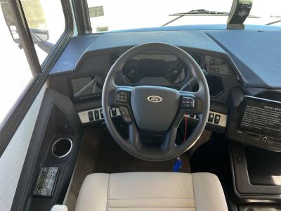 2026 Fleetwood BOUNDER - Photo 2
