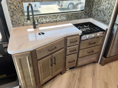 2026 Fleetwood BOUNDER - Photo 9