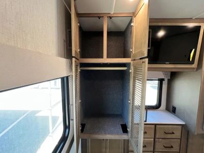 2026 Fleetwood BOUNDER - Photo 23