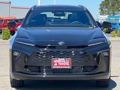 2026 Toyota Crown Signia - Photo 10
