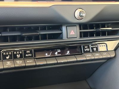 2026 Toyota Crown Signia - Photo 22
