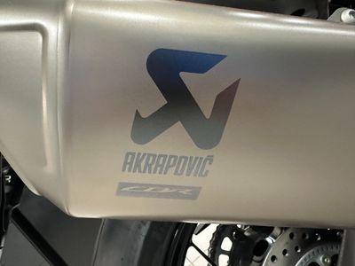 2025 Honda CBR1000RR-R Fireblade SP - Photo 14