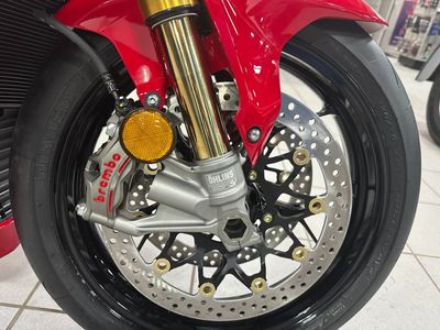 2025 Honda CBR1000RR-R Fireblade SP - Photo 3