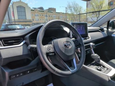 2025 Toyota RAV4 Hybrid - Photo 30