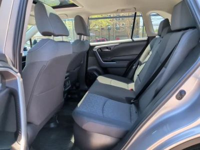 2025 Toyota RAV4 Hybrid - Photo 10