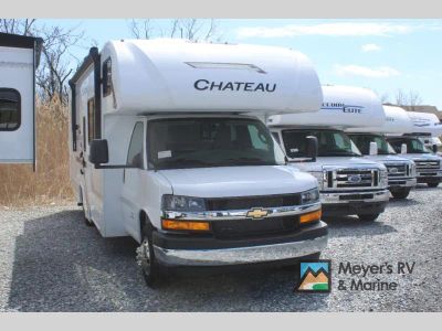 2026 Thor Motor Coach Chateau 28G — front three-quarter view